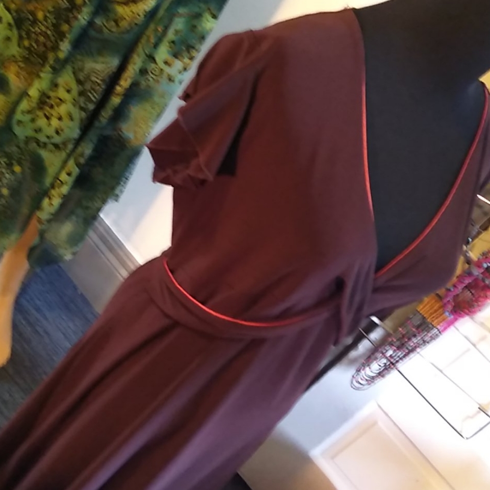 Simple Stylish And Comfortable - image 4